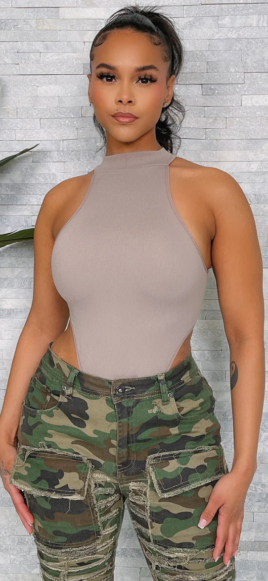 SOLID HALTER NECK BODYSUIT